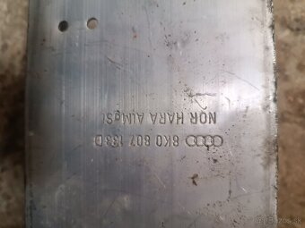Audi A5 časť vystuhy - 2