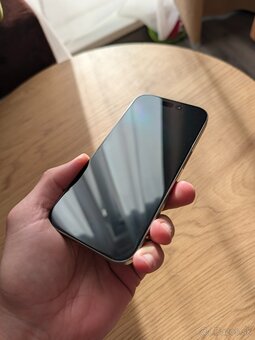 iPhone 16 Pro 256GB Natural Titanium - 2