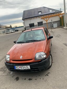 Renault Clio - 2