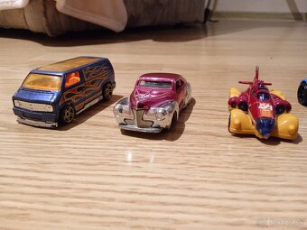 Zbierka HotWheels autíčok - 2