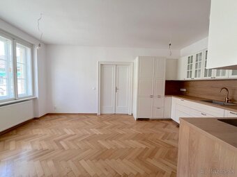 Prenájom 4 iz.bytu s výhľadom na hrad, Palisády, BratislavaI - 2