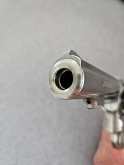 Smith and wesson model 64-8, 38 special +P - 2