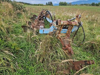 Predám 5 radlicny hydraulický pluh B201 - 2