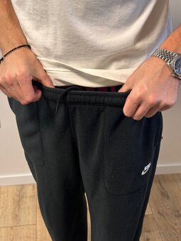 teplé tepláky Nike - 2
