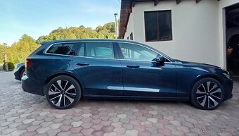 VOLVO V60 B4 INSCRIPTION B4 2,0D/145KW A8 2022 - 2