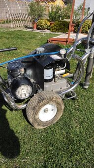 Striekacie zariadenie Storch Duomax 9000. - 2