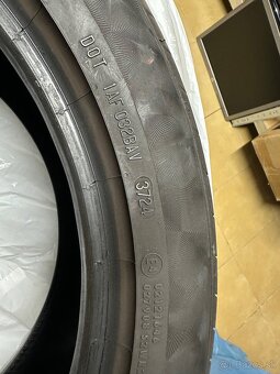235/45 R18 - 2