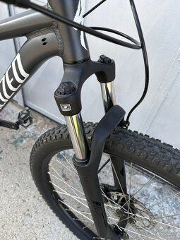 SPECIALIZED Rockhopper Sport - 2