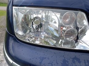 Svetlá Volkswagen Bora - 2