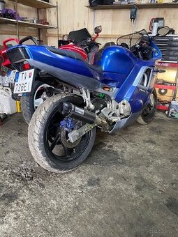 Honda cbr600f2 - 2