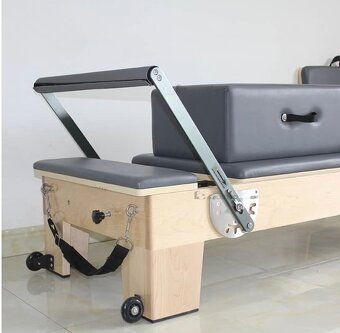 Pilates reformer - 2