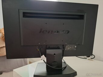 24" Lenovo ThinkVision LT2423 čierny - 2