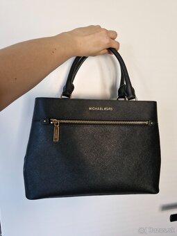 NOVA Michael Kors kozmeticka taska, cierno zlata kabelka - 2