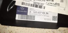 Predám na Mercedes A držiak A1696370436 zadná práva strana - 2