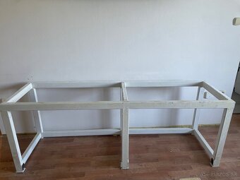 Železný podstavec - 2