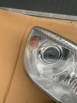 xenon xenony skoda yeti 5L pravy levy svetlo - 2
