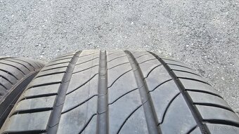 235/55R18 - 2