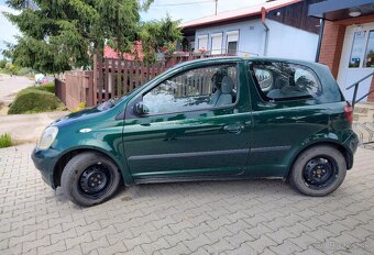 Toyota Yaris - 2