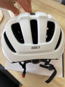 Cestná cyklistická prilba GIRO ISODE II - 2