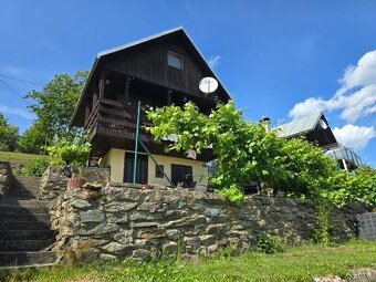 Krásna záhrada s chatkou na južnom svahu aj s IS - 2