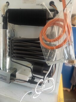 Predam prenosnu chladnicku 60l lpg,230v,12v - 2