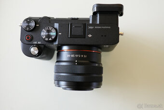 Sony a7c s objektívom FE 28-60mm f/4-5.6 - 2