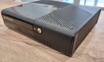 Xbox 360 E 500GB - 2