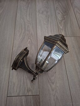 Lampa vonkajšia - 2