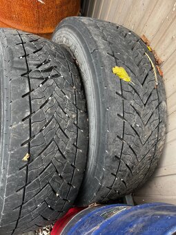 295/60R22,5 - 2