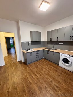 Centrum 3. Izbový byt VT s balkónom 79m2 Námestie Slobody - 2