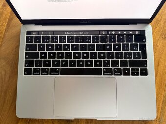 MacBook Pro 13" (2019, 1.4 GHz i5, 8 GB RAM, 256 GB SSD) - 2
