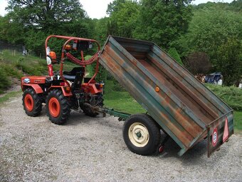 Predám orig.fabrickú vlečku-sklápač typ-ANS151. - 2