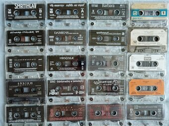 Nove foto 22.11.original MC bez papir. bukletu od 1 eura - 2