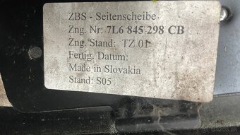 VW Touareg 2005 bočné sklá - 2