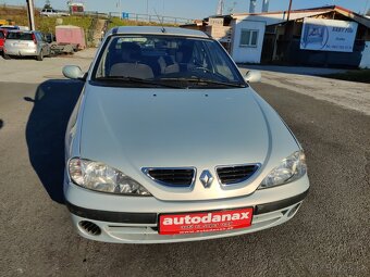 Renault Megane - 2