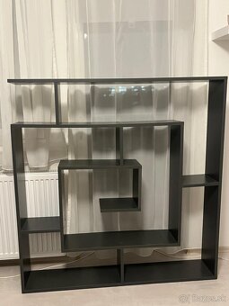 Regal / kniznica - 2