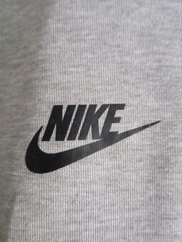 Šedé Nike Tech Fleece Nohavice (M) - 2