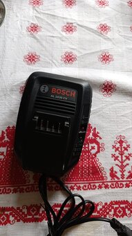 Nabijacka bosch - 2