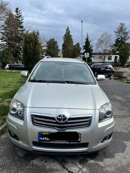 Toyota Avensis - 2