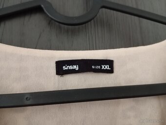 Ľahké letné šaty Xxl s opaskom - 2