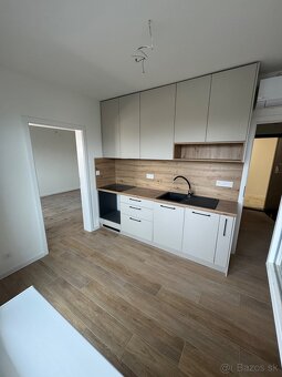 Nový 2 Izbový byt s balkónom 50m2 - V. V. Majakovského - 2
