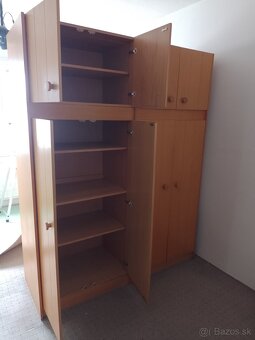 Staršia šatníková skriňa - 2
