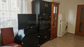 Na prenájom garsónka v rodinnom dome - 2