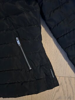 Armani bunda XS čierna s kapucňou - 2