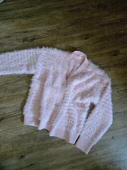 Jemný svetrík veľ. M - 2