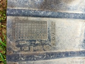 Kryt motora Renault Clio MK3 - 2