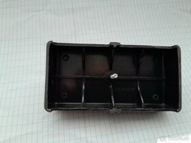 Krytka 8 polovej pojistnej skrinky - 2