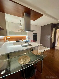 TOMÁŠIKOVÁ NOVOSTAVBA v RUŽINOVE - 2