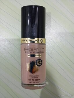 Max Factor make up - 2