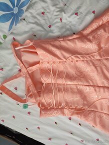 Spoločenské, brokátové šaty - 2